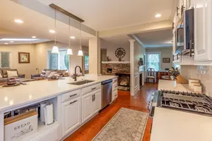 44 Russell St, Plymouth, MA 02360 - Photo 9
