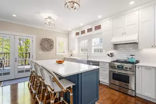 6 Woods Pl, Boston, MA 02129 - Photo 1