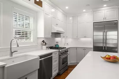 6 Woods Place #2, Boston, MA 02129 - Photo 5