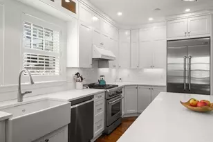 6 Woods Pl, Boston, MA 02129 - Photo 5
