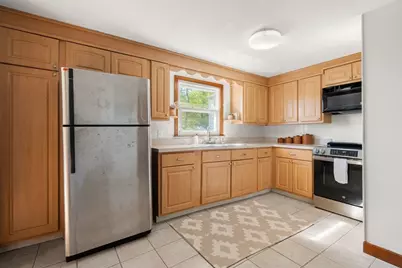 392 Poplar St, Boston, MA 02131 - Photo 19