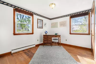392 Poplar St, Boston, MA 02131 - Photo 13