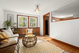 392 Poplar St, Boston, MA 02131 - Photo 11