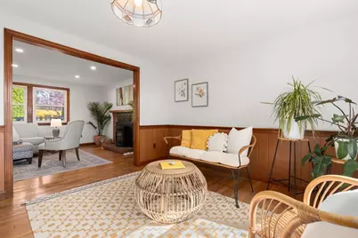 392 Poplar St, Boston, MA 02131 - Photo 15