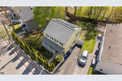 392 Poplar St, Boston, MA 02131 - Photo 35