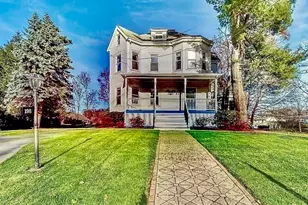 198 Franklin St, Stoneham, MA 02180 - Photo 1