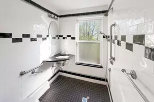 26 Arlington St, Amesbury, MA 01913 - Photo 13