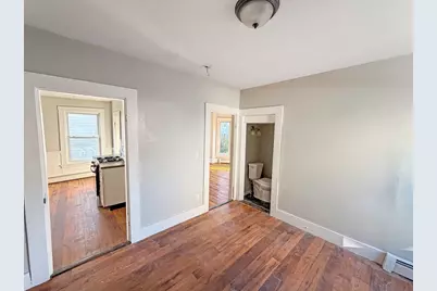 26 Arlington St, Amesbury, MA 01913 - Photo 7