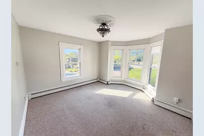 26 Arlington St, Amesbury, MA 01913 - Photo 15