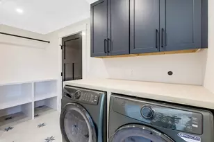 12 Roosevelt Pl, Newburyport, MA 01950 - Photo 35