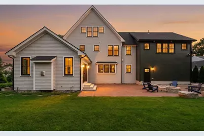 12 Roosevelt Pl, Newburyport, MA 01950 - Photo 3
