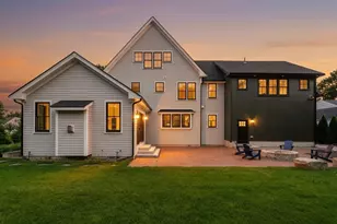 12 Roosevelt Pl, Newburyport, MA 01950 - Photo 3