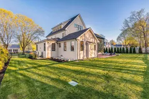 12 Roosevelt Pl, Newburyport, MA 01950 - Photo 3