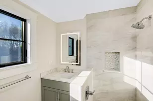 12 Roosevelt Pl, Newburyport, MA 01950 - Photo 35