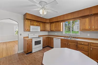 15 Breezy Green Rd, Leicester, MA 01524 - Photo 11