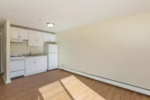 426 Pleasant St, Malden, MA 02148 - Photo 5