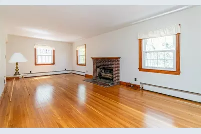 90 Walnut St, Walpole, MA 02081 - Photo 3