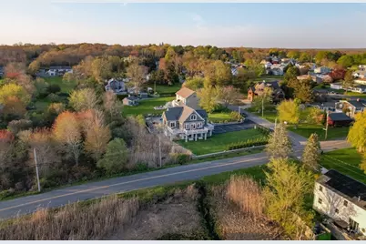 517 Pearse Rd, Swansea, MA 02777 - Photo 31