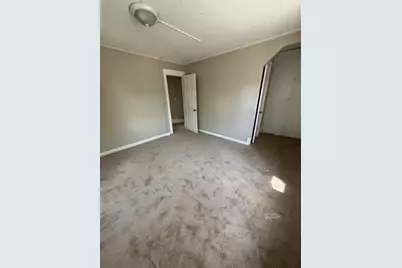 108 Alden St, Springfield, MA 01109 - Photo 23