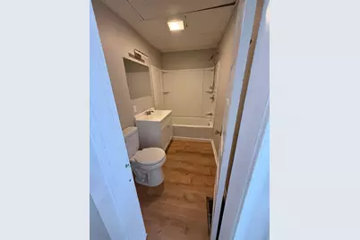 108 Alden St, Springfield, MA 01109 - Photo 17