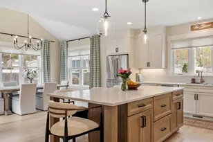8 Brown Ave, Newburyport, MA 01950 - Photo 9