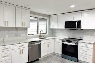 338 Langley Rd, Newton, MA 02459 - Photo 3