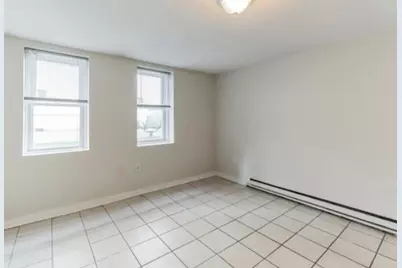 204 H St #1, Boston, MA 02127 - Photo 11