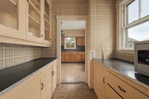 140-142 Brownell St, New Bedford, MA 02740 - Photo 9