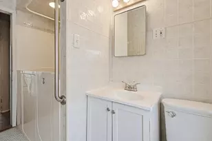 140-142 Brownell St, New Bedford, MA 02740 - Photo 17