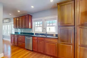 170 Savin Hill Ave, Boston, MA 02125 - Photo 11