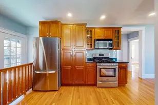 170 Savin Hill Ave, Boston, MA 02125 - Photo 13