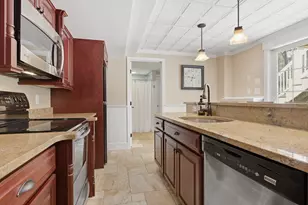 10 Briarwood Cir, Douglas, MA 01516 - Photo 33