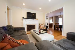 37 Beaconsfield Rd, Brookline, MA 02445 - Photo 9