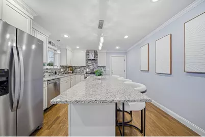 305 Lynn St, Malden, MA 02148 - Photo 15
