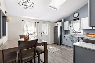 16 Thomas Ave, Plymouth, MA 02360 - Photo 11