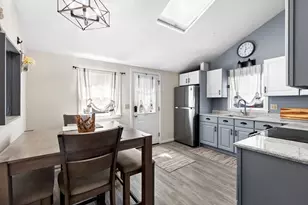 16 Thomas Ave, Plymouth, MA 02360 - Photo 11