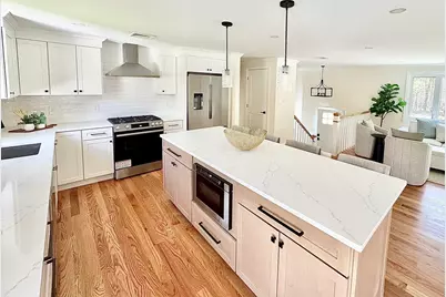 362 Center St, Hanover, MA 02339 - Photo 5