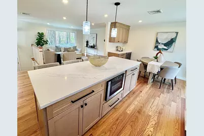 362 Center St, Hanover, MA 02339 - Photo 9