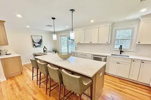362 Center St, Hanover, MA 02339 - Photo 3