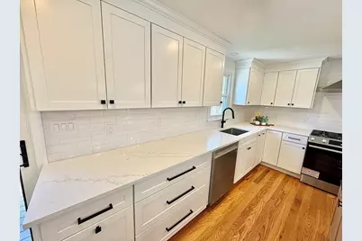 362 Center St, Hanover, MA 02339 - Photo 7