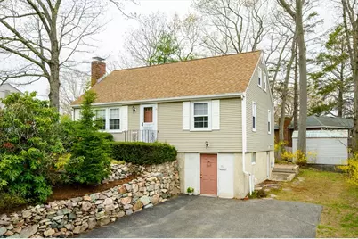 113 Ledgewood Rd, Dedham, MA 02026 - Photo 3