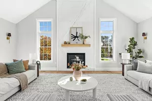 14 Liana St, Woburn, MA 01801 - Photo 11
