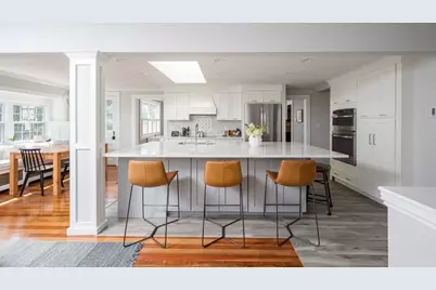 117 Hobart St, Hingham, MA 02043 - Photo 17