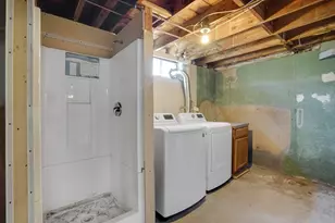 35 Sherwood St, Chicopee, MA 01013 - Photo 29