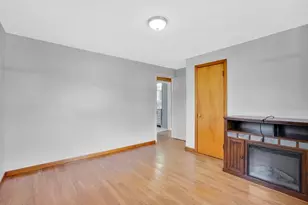 35 Sherwood St, Chicopee, MA 01013 - Photo 21