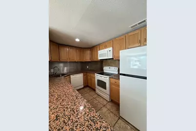 1261 Church #33, New Bedford, MA 02745 - Photo 5