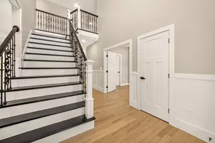11 Falcon Dr, Shrewsbury, MA 01545 - Photo 3