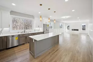 11 Falcon Dr, Shrewsbury, MA 01545 - Photo 9