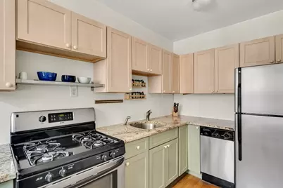 393 Broadway #10, Cambridge, MA 02139 - Photo 9
