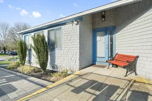 2120 Phillips Rd, New Bedford, MA 02745 - Photo 11